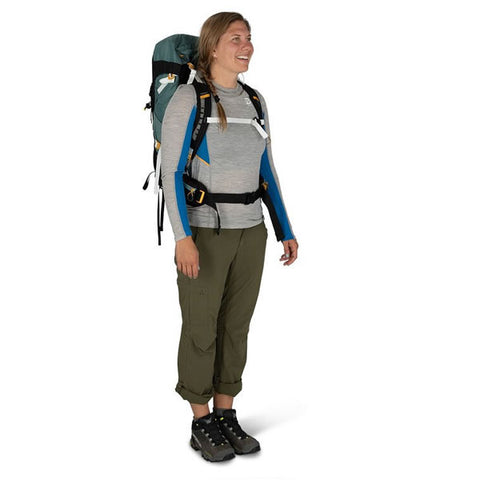 Osprey Sirrus 36 Litre Women's Overnight Hiking / Daypack with Raincover