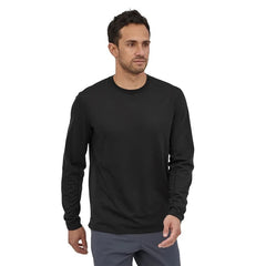 Patagonia Men's Cap Cool Trail Shirt Long Sleeve in use black